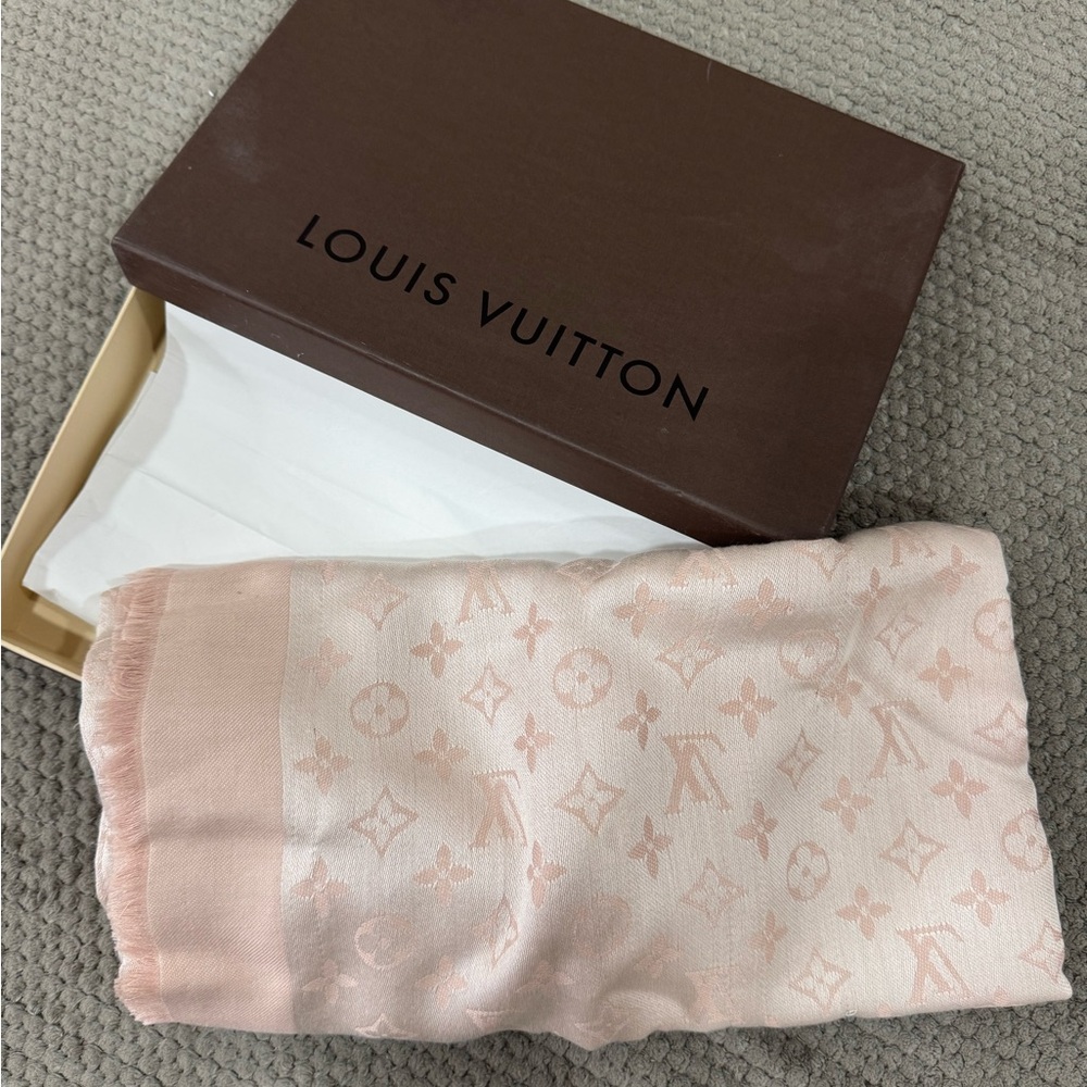 Louis Vuitton Blush Monogram Scarf